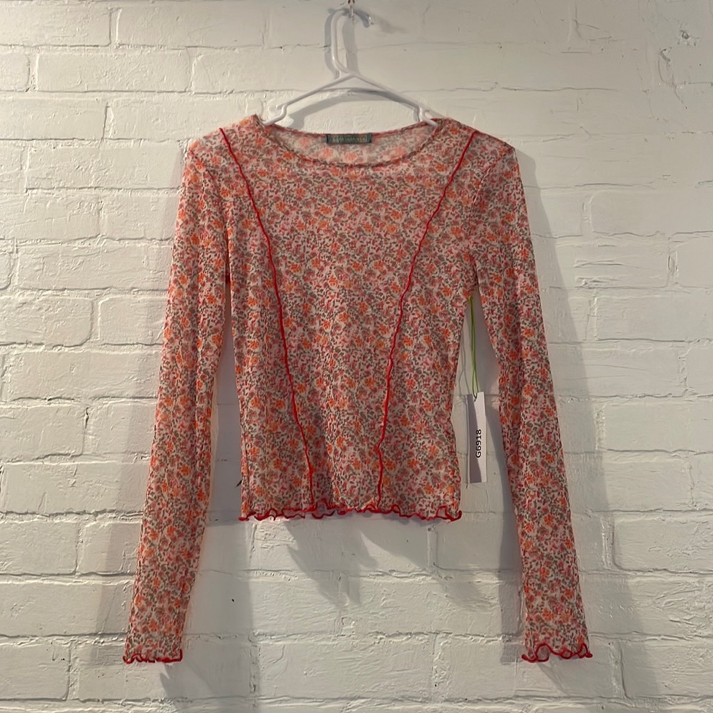 NEW NEVER WORN WITH TAGS GOOD LUCK GEM BRAND mesh flower long sleeve size small
